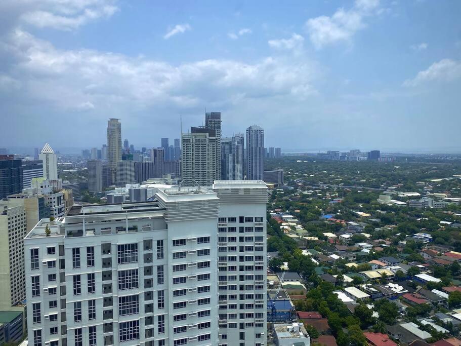 Makati Penthouse With Stunning City Skyline View Manilla Buitenkant foto
