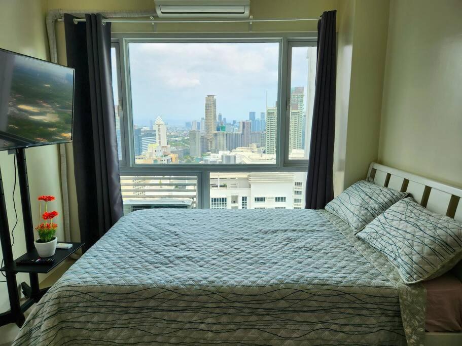 Makati Penthouse With Stunning City Skyline View Manilla Buitenkant foto